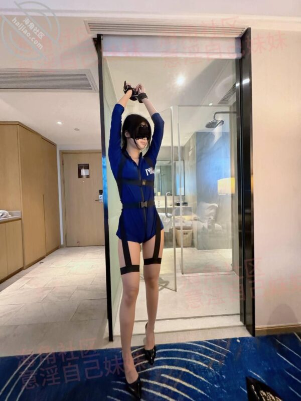 【原创视频70】妹妹闺蜜这次被玩坏了，制服诱惑，新鲜又刺激，高潮迭起-QXSQ