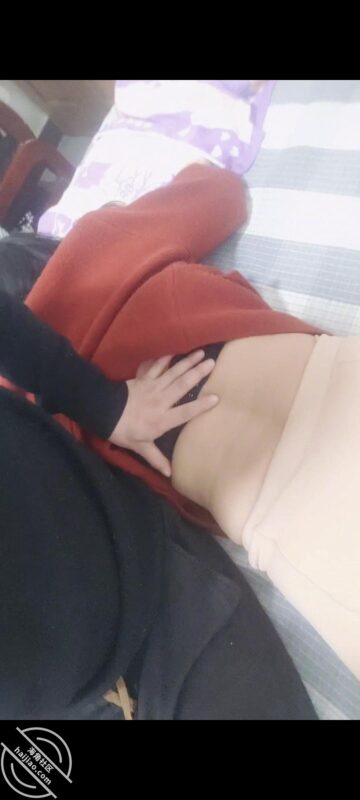 一【原创视频】偷拍姐姐洗澡，给姐姐按摩后把姐姐操了-QXSQ