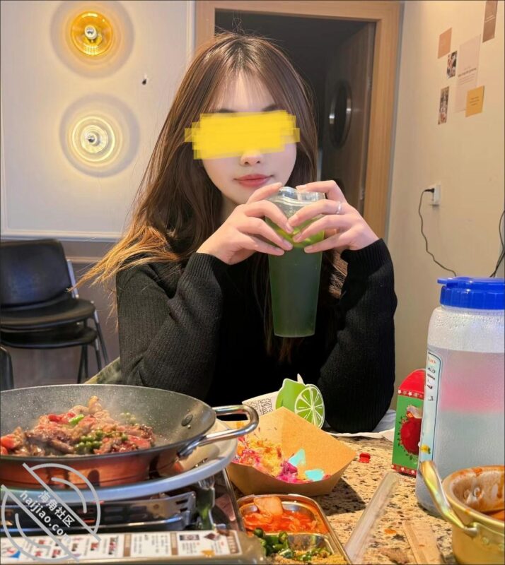 原创:趁老哥不在家,拿下他那超高颜值的老婆,光她那张脸就够我射得了~-QXSQ