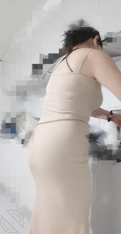 1 在老妈的监视下，过得好压抑，我也想回老家看看啊，谁能救救我哇-QXSQ