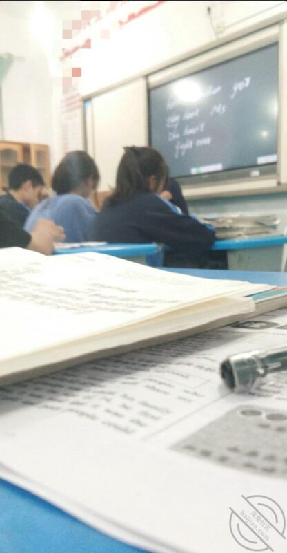 5 我让我妈帮我口，我妈骂我有病，要带我上医院看看脑子-QXSQ