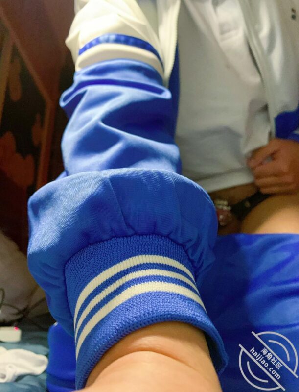 13 解禁后的第一次，憋的太久，有些猛，在床上日的我妈都有些抽搐了哇-QXSQ