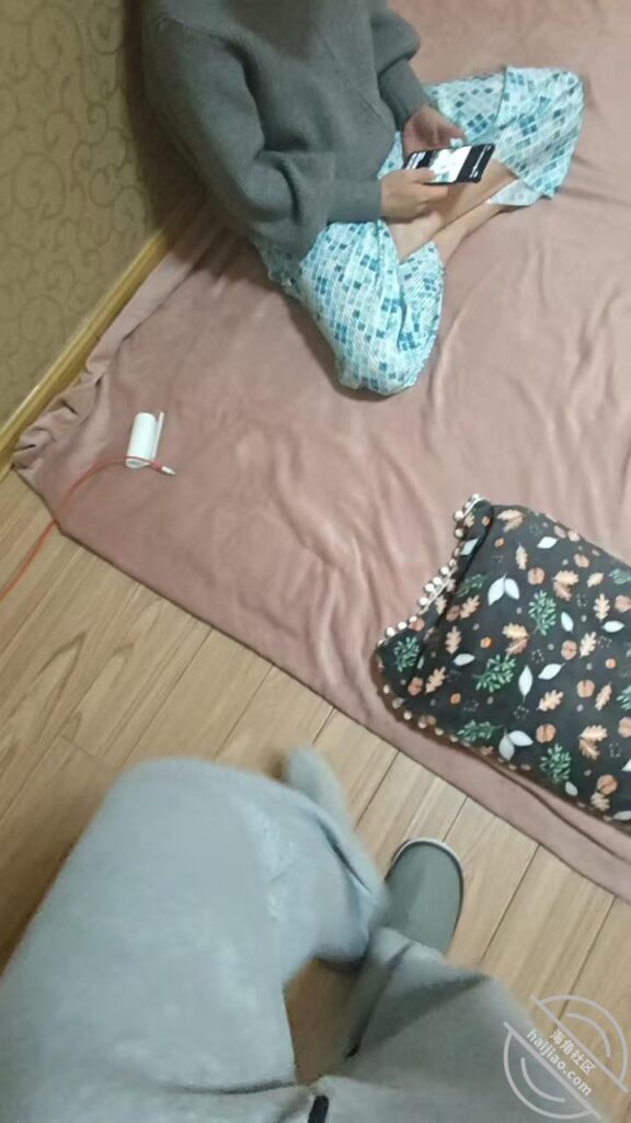 (原创)#和自己母亲一步一步走向不伦恋情(妈妈口活好棒)-疯狂操老妈的瓜子社区-妈妈-QXSQ