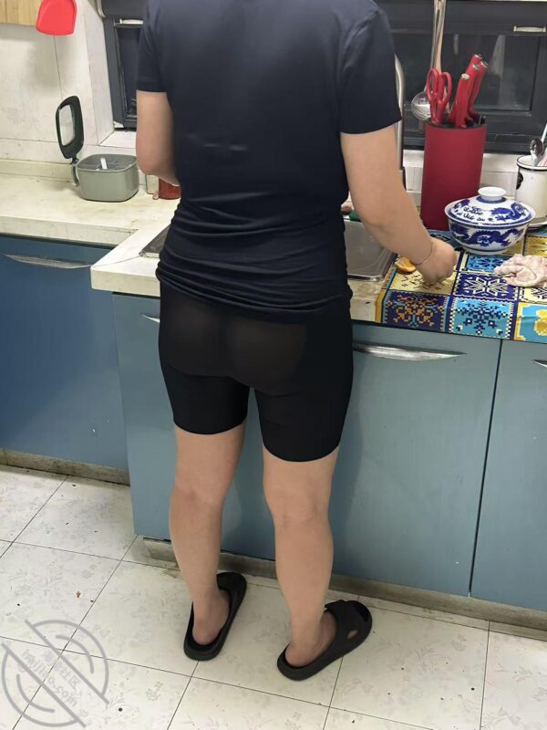 记录（4） 更新跟妈妈的日常，偷拍我妈的大屁股，一步步暗示-QXSQ