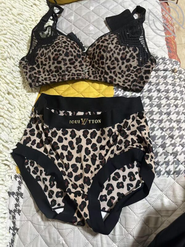 记录（8） 继续更新和我妈的贴子，偷拍之我妈的原味内裤打飞机-QXSQ