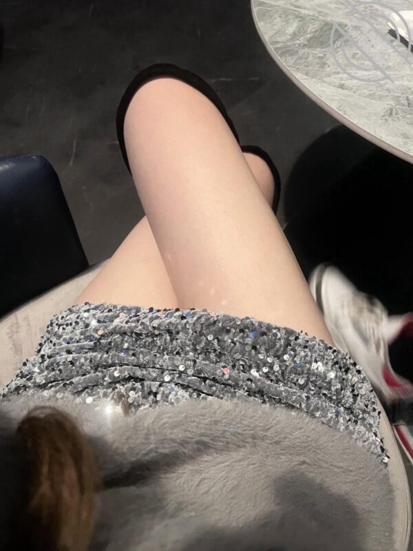 关于我去我妹屋里打飞机这个事-QXSQ