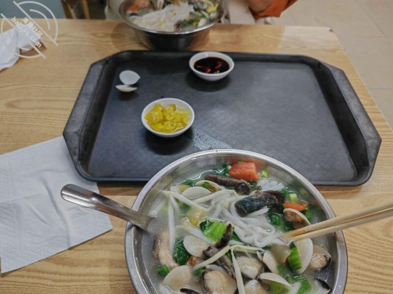 (原创视频)129：干妈第一次穿开裆肉丝被我操(用剪刀开裆)-QXSQ