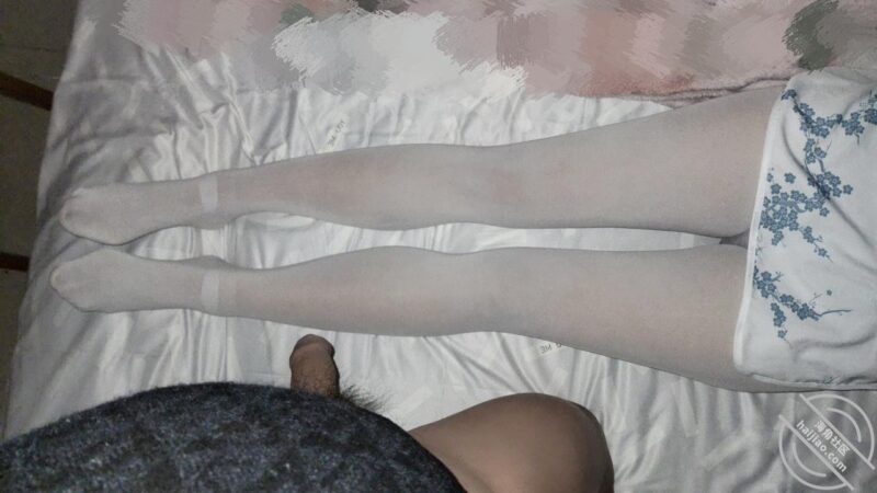 【原创视频】妹妹漫展回来醉酒偷操她，射的时候醒了，让我滚出去把我手机摔了-QXSQ