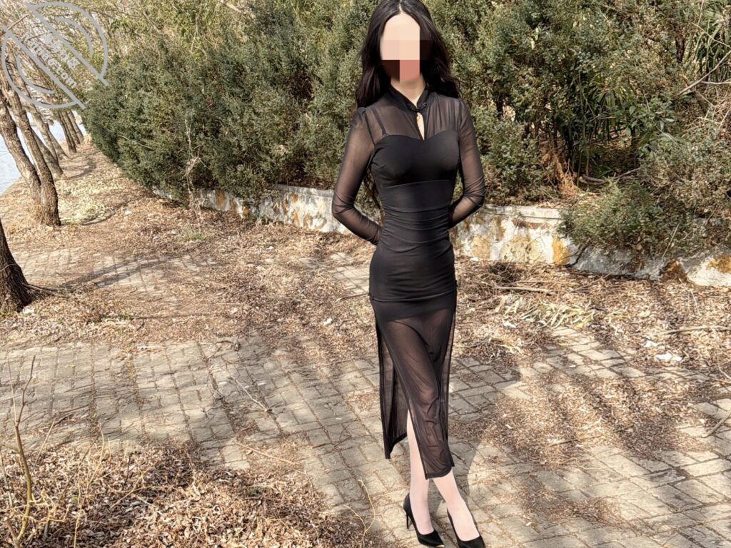 【海角原创】173今天正月十二，我要把姐姐舔喷全喝了，这身战袍怎么样？-会喷水的亲姐姐社区-姐姐-QXSQ
