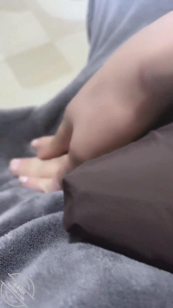 后入大奶子嫂子，把精液都射在了嫂子的蜜臀上-嫂子的致命诱惑社区-嫂子-QXSQ