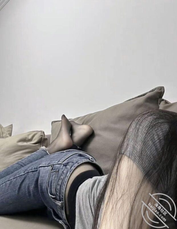 当老师的反差婊姐姐（十一），给大家来点姐姐自慰的福利吧-QXSQ