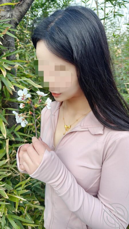 【海角原创】186你们朝思暮想姐姐的瑜伽裤来了，几十张图一次看个够吧-QXSQ